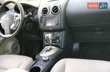 Позашляховик / Кросовер Nissan Qashqai 2012 в 