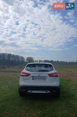 Позашляховик / Кросовер Nissan Qashqai 2017 в 