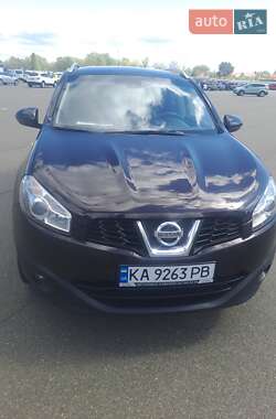 Позашляховик / Кросовер Nissan Qashqai 2010 в Києві