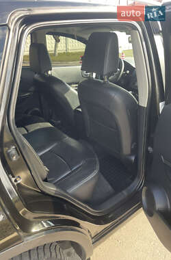 Внедорожник / Кроссовер Nissan Qashqai 2012 в 