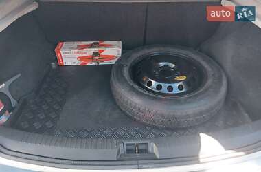 Позашляховик / Кросовер Nissan Qashqai 2013 в 
