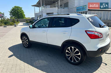 Внедорожник / Кроссовер Nissan Qashqai 2011 в 