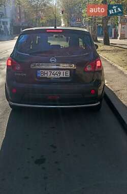 Внедорожник / Кроссовер Nissan Qashqai 2008 в Черноморске