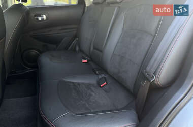 Внедорожник / Кроссовер Nissan Qashqai 2012 в 