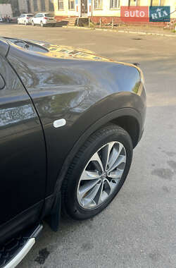 Позашляховик / Кросовер Nissan Qashqai 2009 в 