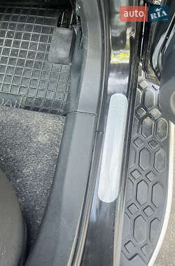 Позашляховик / Кросовер Nissan Qashqai 2009 в 