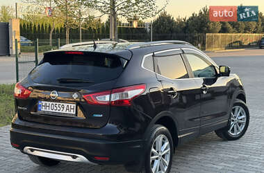 Позашляховик / Кросовер Nissan Qashqai 2015 в 