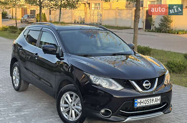 Позашляховик / Кросовер Nissan Qashqai 2015 в 