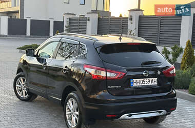 Позашляховик / Кросовер Nissan Qashqai 2015 в 