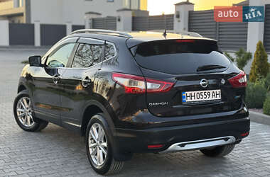 Позашляховик / Кросовер Nissan Qashqai 2015 в 