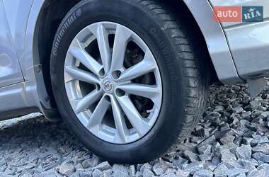 Позашляховик / Кросовер Nissan Qashqai 2014 в 