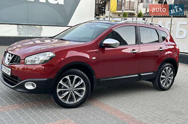 Внедорожник / Кроссовер Nissan Qashqai 2010 в 