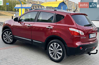 Внедорожник / Кроссовер Nissan Qashqai 2010 в 