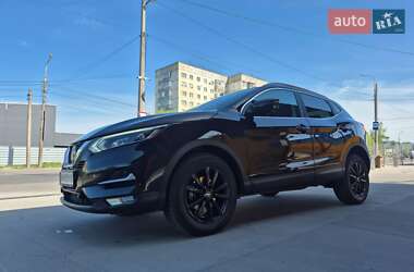 Позашляховик / Кросовер Nissan Qashqai 2019 в 