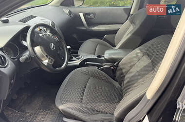 Позашляховик / Кросовер Nissan Qashqai 2009 в 