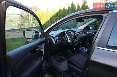 Внедорожник / Кроссовер Nissan Qashqai 2016 в 