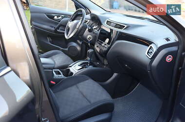Внедорожник / Кроссовер Nissan Qashqai 2016 в 