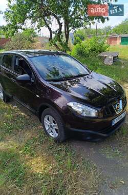 Внедорожник / Кроссовер Nissan Qashqai 2011 в 