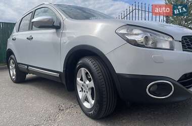 Позашляховик / Кросовер Nissan Qashqai 2011 в Києві