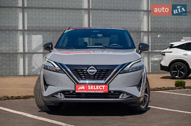 Внедорожник / Кроссовер Nissan Qashqai 2023 в 