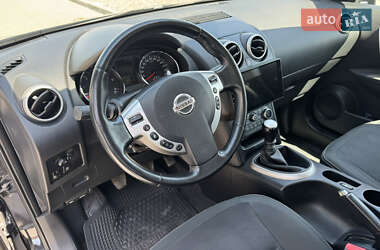 Внедорожник / Кроссовер Nissan Qashqai 2011 в 