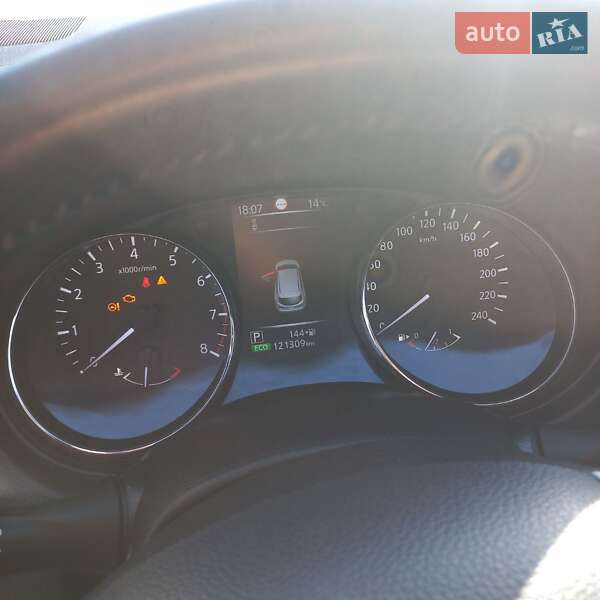 Внедорожник / Кроссовер Nissan Qashqai 2016 в Ровно