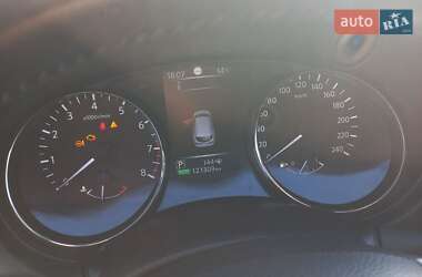 Внедорожник / Кроссовер Nissan Qashqai 2016 в 