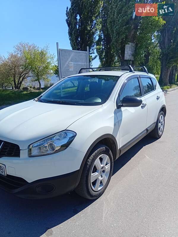 Внедорожник / Кроссовер Nissan Qashqai 2011 в Верхнеднепровске