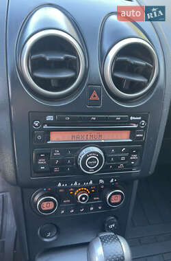 Внедорожник / Кроссовер Nissan Qashqai 2008 в 
