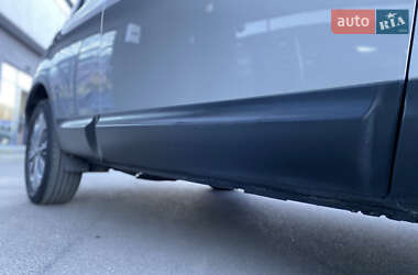 Внедорожник / Кроссовер Nissan Qashqai 2012 в 