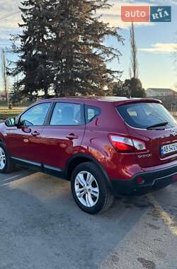 Внедорожник / Кроссовер Nissan Qashqai 2010 в 