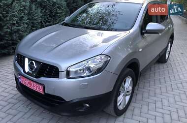 Позашляховик / Кросовер Nissan Qashqai 2011 в Тульчині