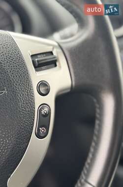 Внедорожник / Кроссовер Nissan Qashqai 2011 в 