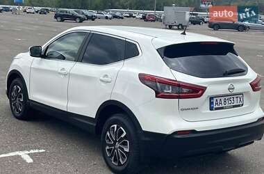 Внедорожник / Кроссовер Nissan Qashqai 2018 в 
