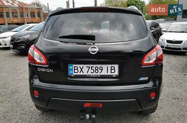 Позашляховик / Кросовер Nissan Qashqai 2012 в 