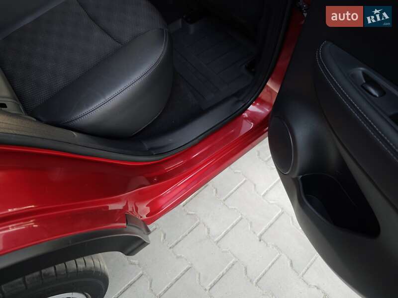 Позашляховик / Кросовер Nissan Qashqai 2016 в Дубні