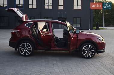 Внедорожник / Кроссовер Nissan Qashqai 2016 в 