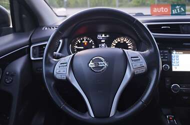 Внедорожник / Кроссовер Nissan Qashqai 2016 в 