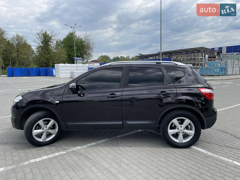 Позашляховик / Кросовер Nissan Qashqai 2010 в Коломиї
