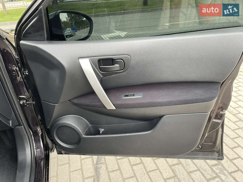 Позашляховик / Кросовер Nissan Qashqai 2010 в Коломиї