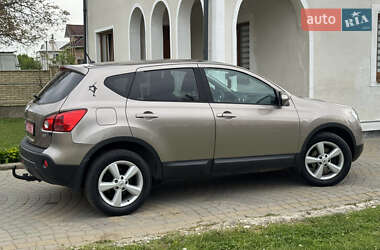 Позашляховик / Кросовер Nissan Qashqai 2010 в 