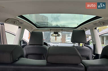 Позашляховик / Кросовер Nissan Qashqai 2010 в 