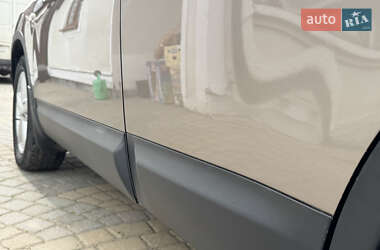 Позашляховик / Кросовер Nissan Qashqai 2010 в 