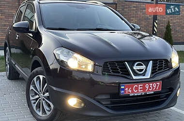 Позашляховик / Кросовер Nissan Qashqai 2010 в 