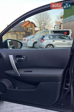 Позашляховик / Кросовер Nissan Qashqai 2010 в 