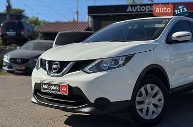 Внедорожник / Кроссовер Nissan Qashqai 2017 в 