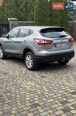 Внедорожник / Кроссовер Nissan Qashqai 2017 в 