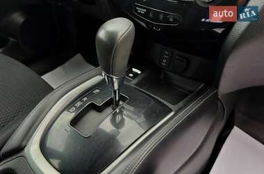 Позашляховик / Кросовер Nissan Qashqai 2014 в 
