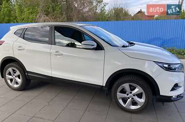 Внедорожник / Кроссовер Nissan Qashqai 2018 в 