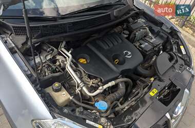 Внедорожник / Кроссовер Nissan Qashqai 2010 в 